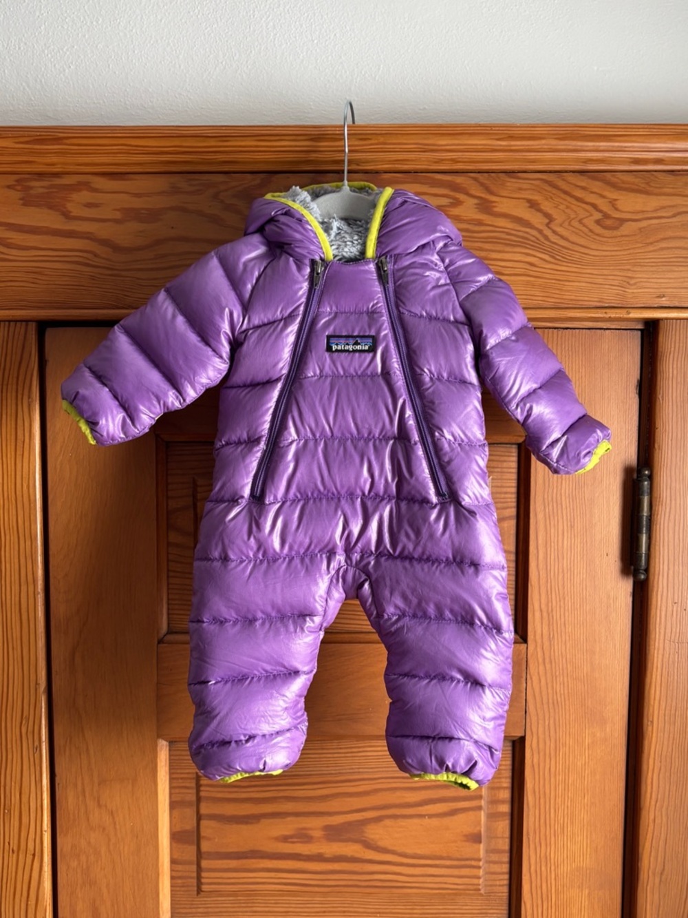 Patagonia Down Bunting Size Newborn - 7lbs (Runs Large)